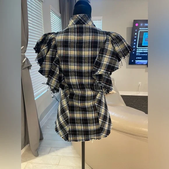 A Shirt Thing plaid flannel ruffle flutter sleeve fitted top M
